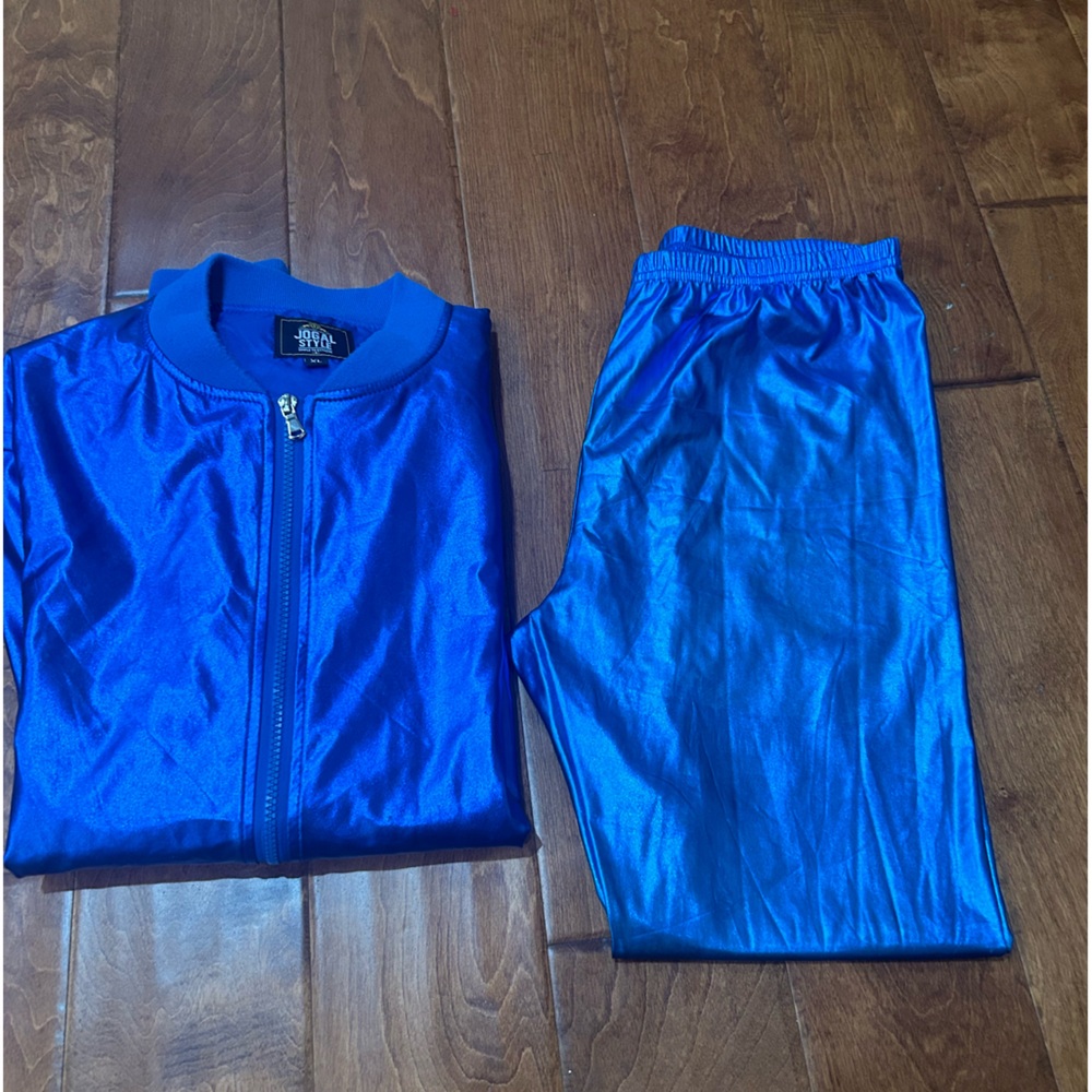 Size XXL metallic blue jacket and leggings set
